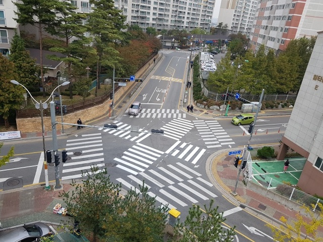 ▲ 횡단보도 설치 확대 추진