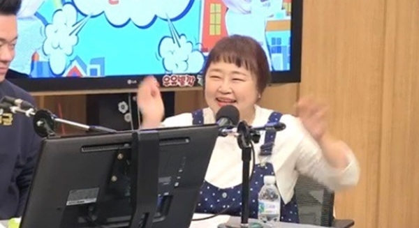 ▲ SBS 파워FM '두시탈출 컬투쇼' 보이는 라디오 방송 캡처. SBS