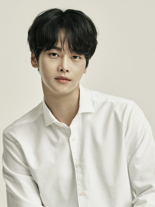 ▲ 차학연이 '붉은 달 푸른 해' 출연을 확정해 새로운 모습으로 시청자와 만난다. 젤리피쉬 엔터테인먼트