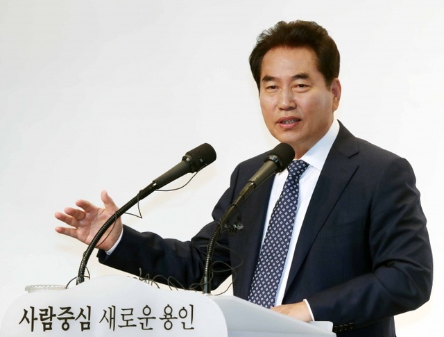 ▲ 백군기 용인시장 기자간담회 설명