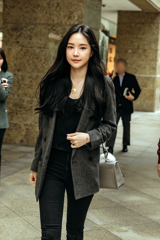 ▲ 에이핑크 손나은이 서울 명동에서 열린 포토월 행사에 참석했다. 사만사타바사