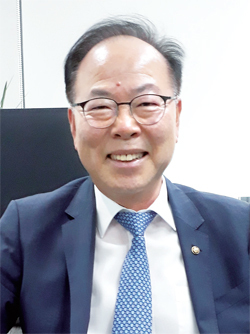 ▲ 군포뿌리산업 금형협의회 김권진회장 (1)