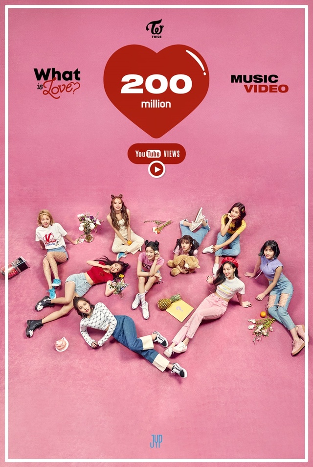 ▲ 트와이스 '왓 이즈 러브?(What is Love?)' 뮤직비디오가 유튜브 2억 뷰를 돌파했다. JYP엔터테인먼트