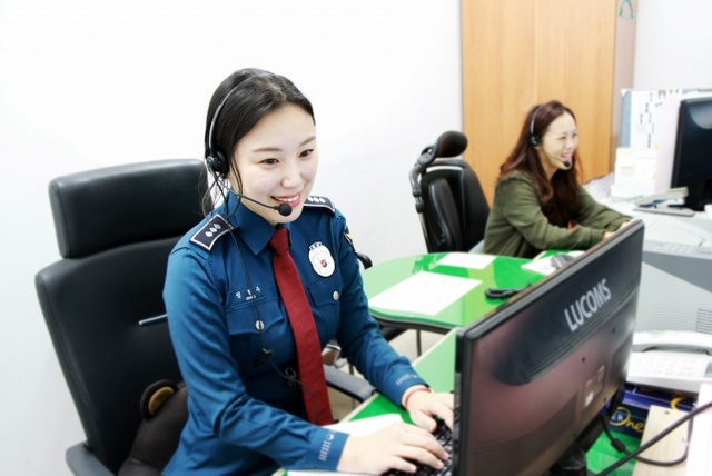 ▲ 의정부경찰서는 2015년 8월부터 민원인의 불편사항을 듣고 개선하는 '치안콜매니저'를 운영하고 있다. 의정부경찰서 제공