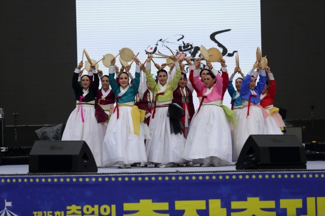 ▲ 주민자치센터_프로그램_수상(선이고운_여인들_팀)[1]