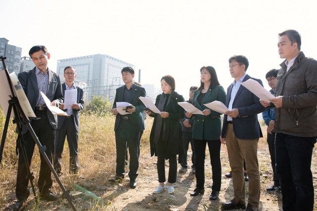▲ 화성시의회 기획행정위원회, 병점복합타운 공영주차장 예정 부지 방문