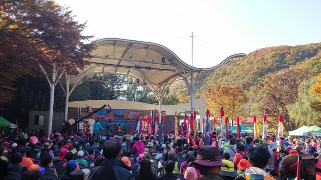 ▲ 1-2“단풍 시즌, 어디로 가세요” 소요산, ‘제33회 소요단풍문화제’개최