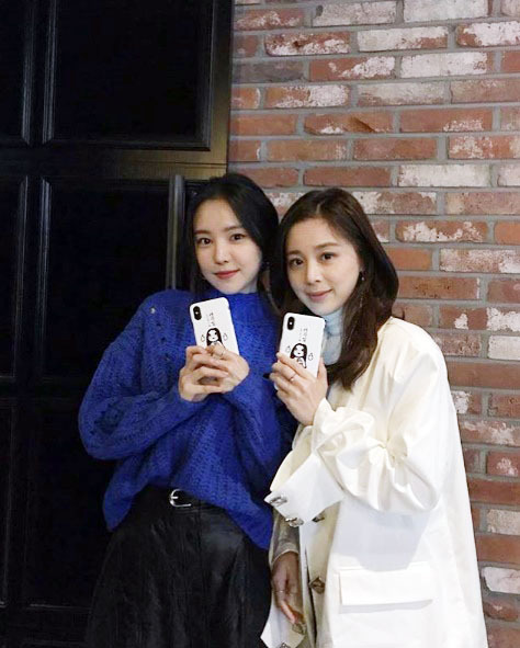 ▲ 손나은(왼쪽)과 서영희. 서영희 인스타그램