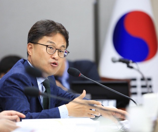 ▲ 더불어민주당 김정우 의원(군포갑)이 지난 23일 광주지방국세청에서 열린 기재위의 광주지방국세청 국정감사에서 질의하고 있는 모습. 사진=의원실 제공