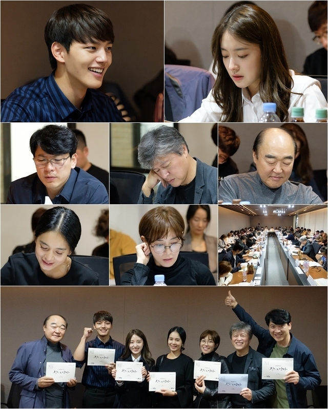 ▲ 여진구와 이세영의 출연과 함께 천만 영화 '광해'의 리메이크작으로 화제를 모으고 있는 '왕이 된 남자'의 역동적인 대본리딩 현장이 공개됐다. tvN