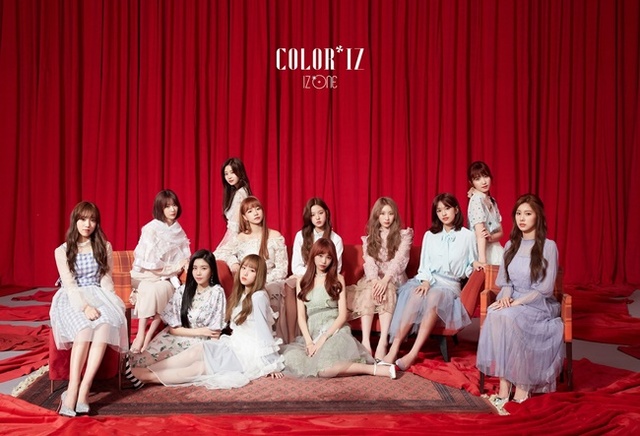 ▲ 그룹 아이즈원 오피셜 단체 사진. 오프더레코드