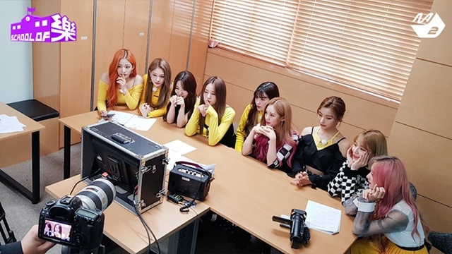 ▲ '스쿨 오브 락'에 출연한 프로미스나인. Mnet M2