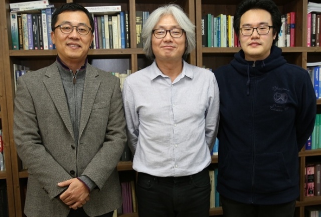 ▲ 사진1_왼쪽부터 박재형교수, 이승기교수, 김형민 연구원