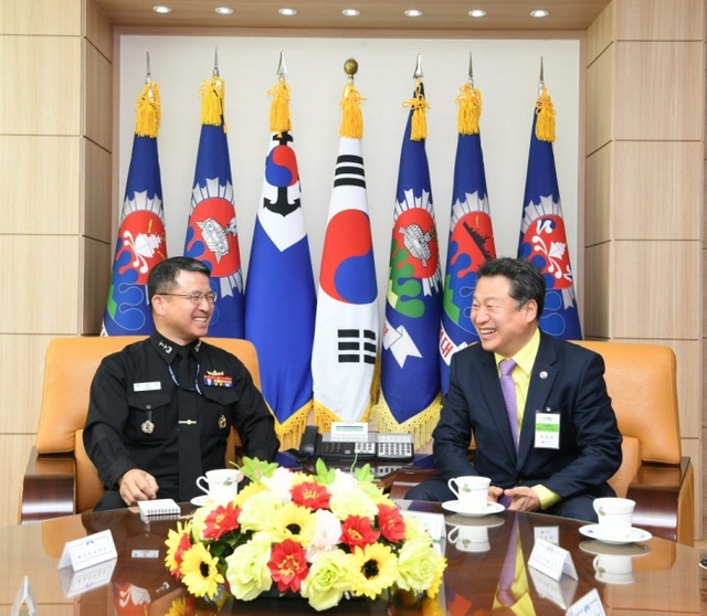 ▲ 1112 광개토대왕함 사령관과 간담회