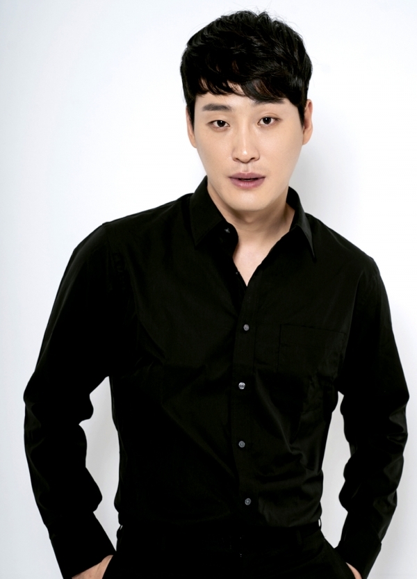 배우 한규원. 제이알 이엔티