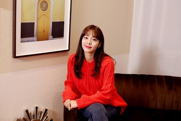 배우 설인아. 위 엔터테인먼트