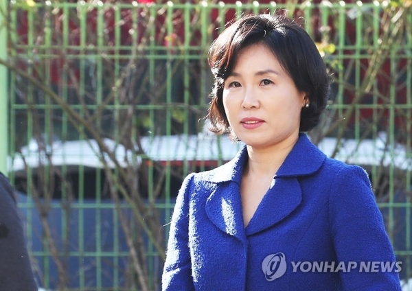 이재명 경기지사의 부인 김혜경 씨가 '혜경궁 김씨' 트위터 계정의 소유주 논란과 관련 피고발인 신분으로 조사를 받기 위해 지난 2일 오전 경기도 수원시 경기남부지방경찰청으로 출석하고 있다. /연합