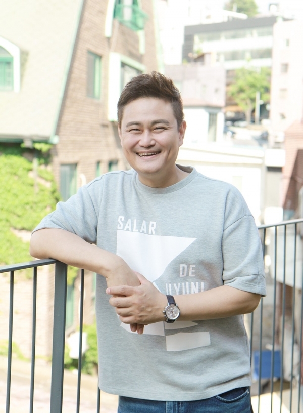김승우에 이어 김진수가 KBS 쿨 FM '미스터 라디오' DJ에 발탁됐다. 미스틱엔터테인먼트