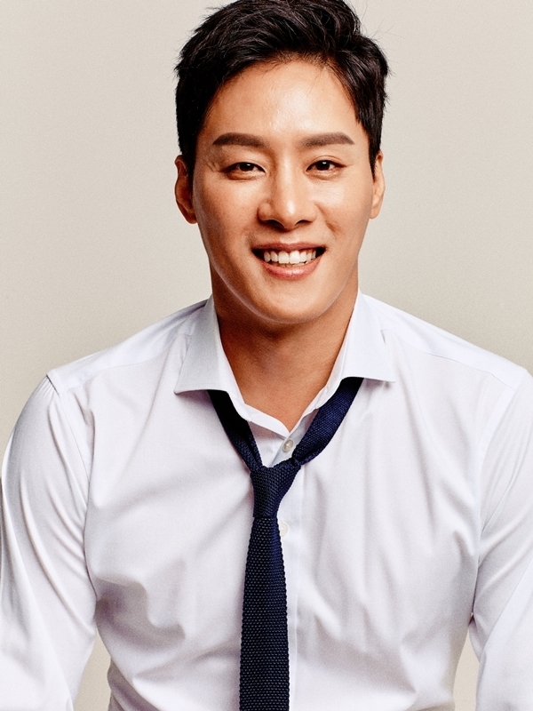 농구선수 출신 방송인 우지원. 웰스엔터테인먼트