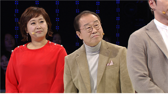 방송인 이상벽이 만취해 송해에게 업혀 숙소에 간 사연을 언급했다. KBS 2TV