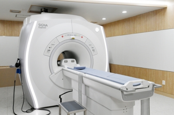 한국건강관리협회 경기지부 신청사, MRI 검사 기기. 조태형기자