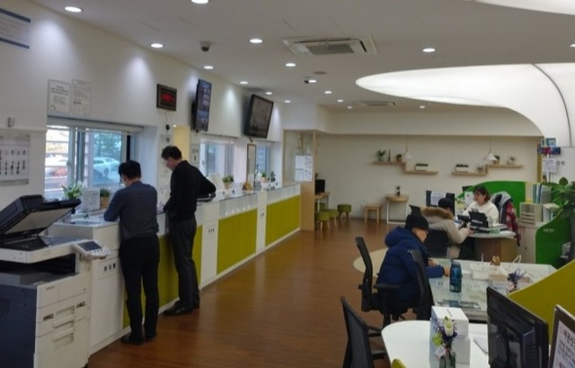▲ 비상벨이 설치된 도청 민원실 전경