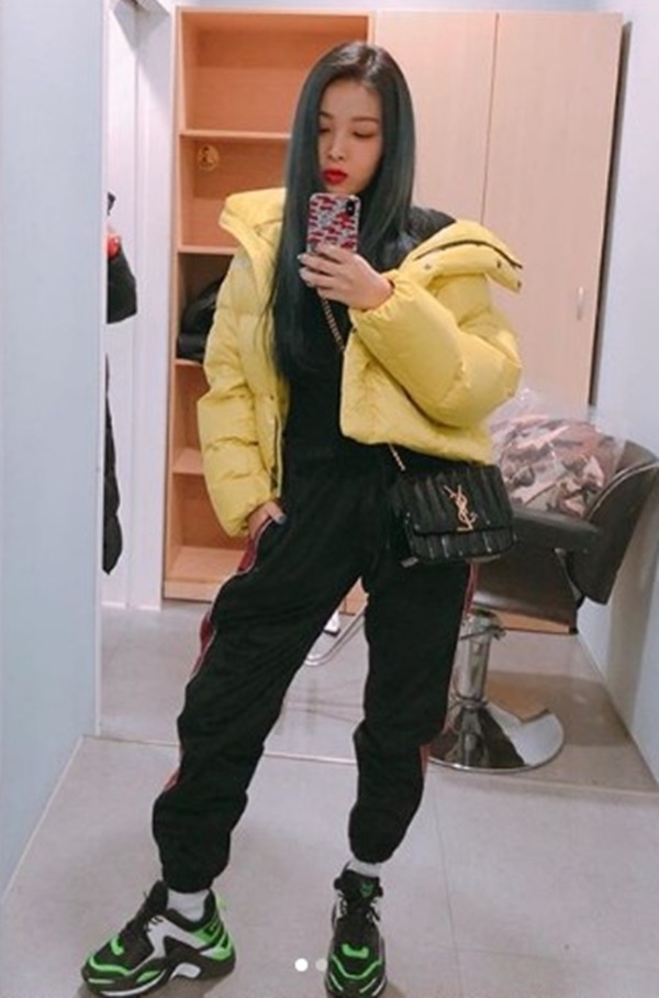 가수 유빈. 인스타그램