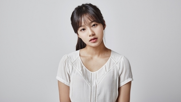 배우 박유나. 크다컴퍼니