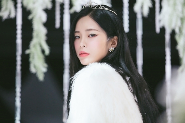 래퍼 헤이즈. 스튜디오블루