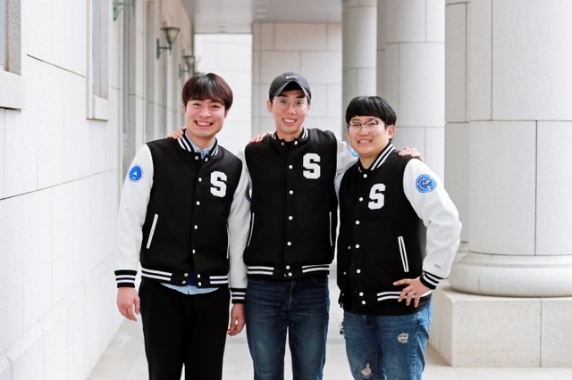 왼쪽부터 박인규 부총학생회장, 김준섭 총학생회장, 곽다빈 총무부장