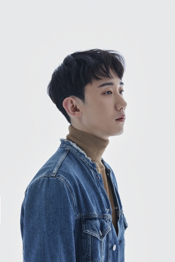 어반자카파 원년 멤버이자 프로듀서인 재만. 플럭서스뮤직