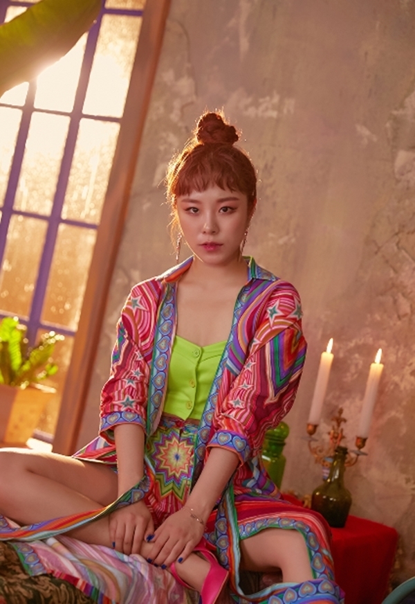 걸그룹 마마무 멤버 휘인. RBW