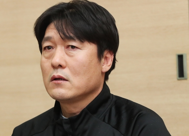 ▲ 프로축구 수원 삼성 이임생 신임 감독이 3일 오후 화성 수원 삼성 블루윙즈 클럽하우스에서 열린 취임 기자회견에서 취임 소감을 밝히고 있다.연합뉴스