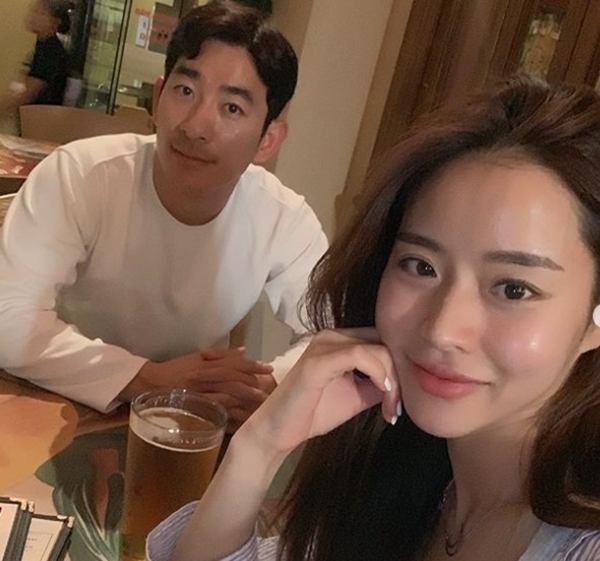 기아 타이거즈 야구선수 홍재호와 모델 차현옥. 차현옥 인스타그램