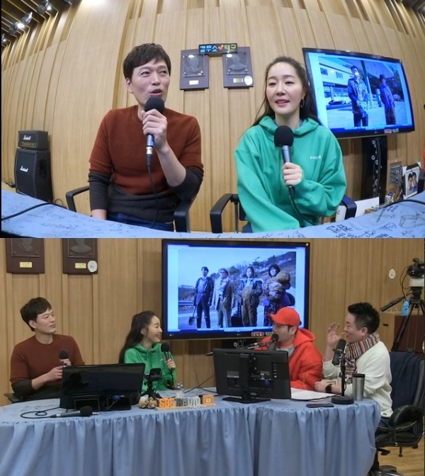 배우 정재영과 엄지원이 영화 '기묘한 가족'에 대한 에피소드를 공개했다. '컬투쇼' 보이는 라디오 캡처