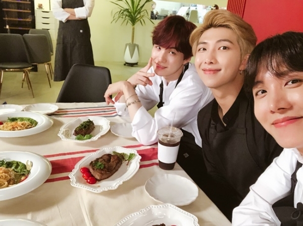방탄소년단. 공식 트위터