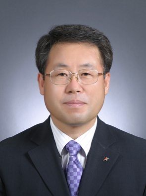▲ 11. 정만교 평화교육연수원장