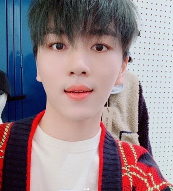 그룹 펜타곤 멤버 키노. 펜타곤 공식 인스타그램