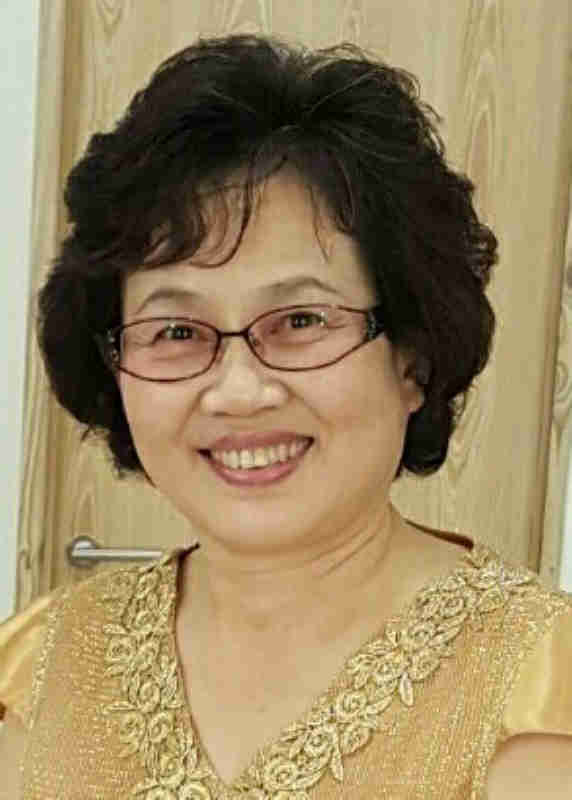 ▲ 충남 청양 출생. 월간 국보문학 시 부문 신인상 수상. 월간 국보문학 회원. ㈔한국여성소비자연합 수원시 부지부장, ㈔한국국보문인협회 정회원