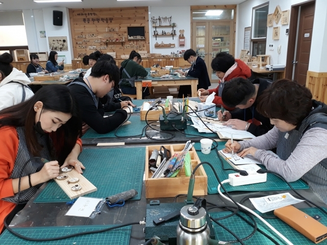 ▲ 바라산자연휴양림(목공예체험2)