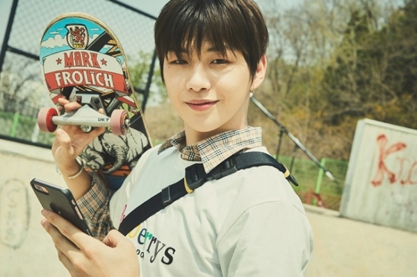 워너원 출신 강다니엘. LM엔터테인먼트