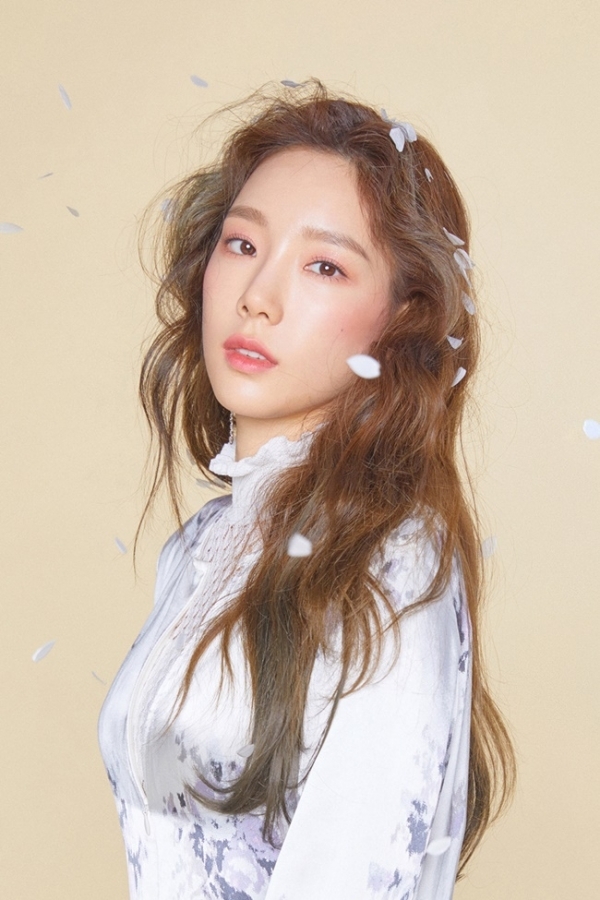 태연 싱글 '사계' 재킷 커버 이미지. SM엔터테인먼트