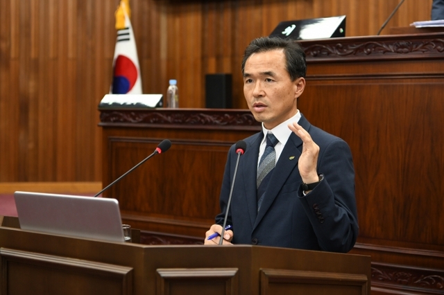 ▲ 이항진 여주시장 (정례회 참석)