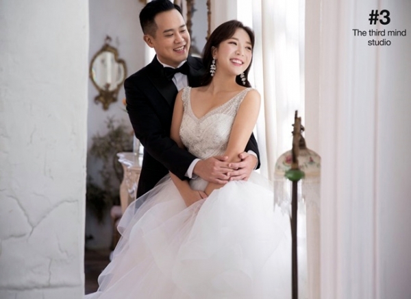 방송인 김현영과 예비신랑. 해피메리드컴퍼니