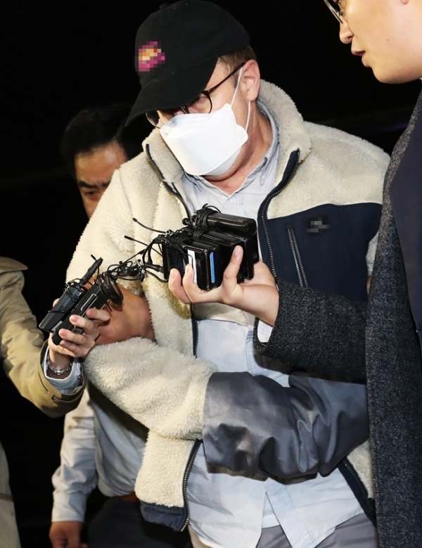 마약 투약 혐의를 받는 로버트 할리가 경찰에 체포됐다. 연합뉴스