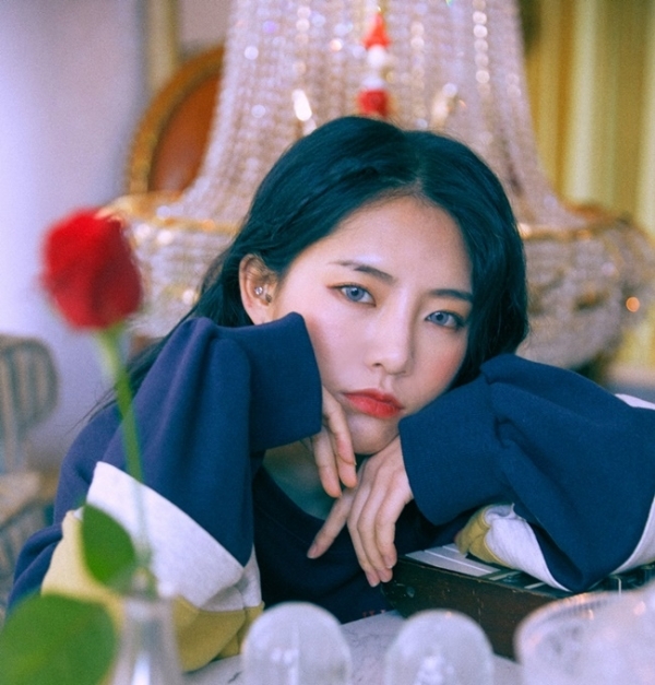 싱어송라이터 이바다. 누플레이