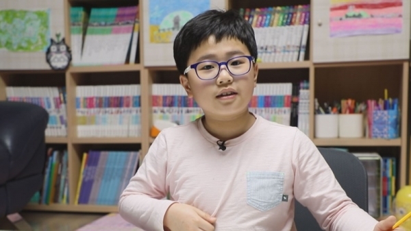 '영재발굴단'은 200회 동안 출연한 아이 중 새로운 재능을 발휘하고 있는 영재 3인방을 만나본다. SBS