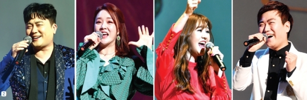 (왼쪽부터)가수 박현빈•금잔디•윤수현•호별이 열띤 공연을 하고 있다. 전형민기자