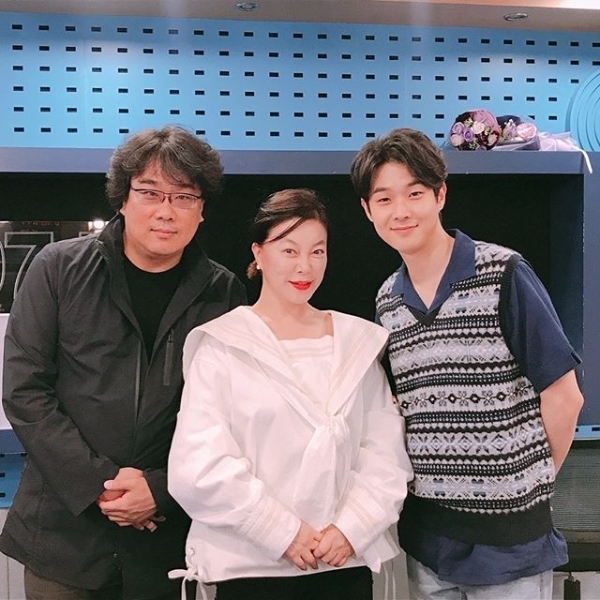 봉준호 감독이 최우식을 캐스팅한 사연을 공개했다. '최화정의 파워타임' 공식 인스타그램