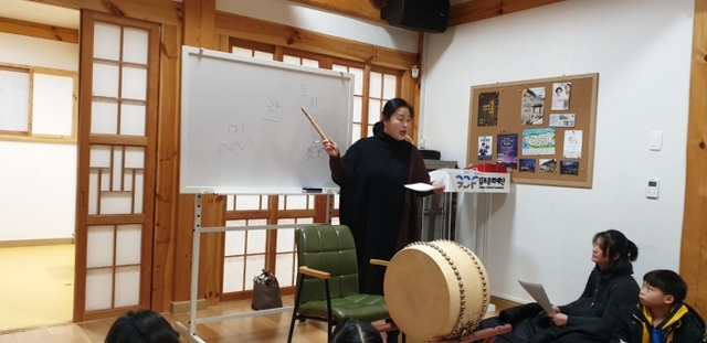 ▲ 떼창팀 연습 열중